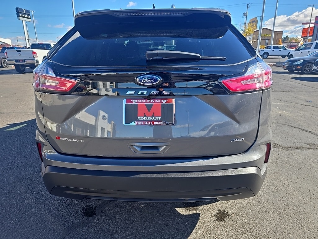 Used 2024 Ford Edge SE SUV