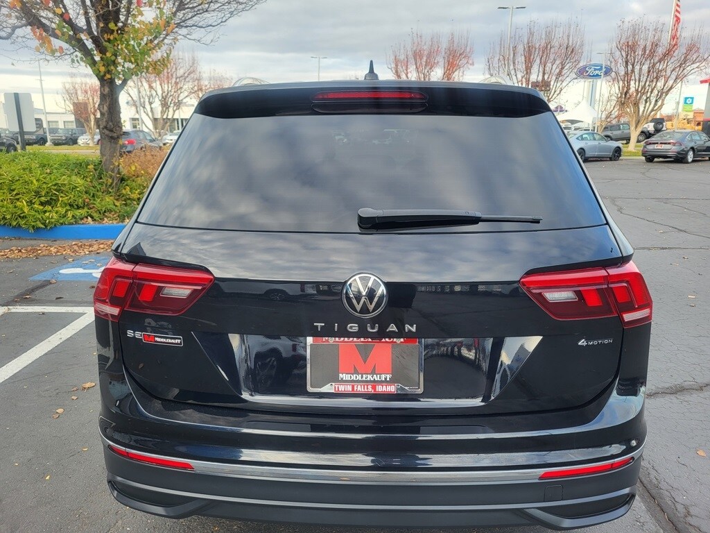 2024 Volkswagen Tiguan SE Wolfsburg Edition photo 3