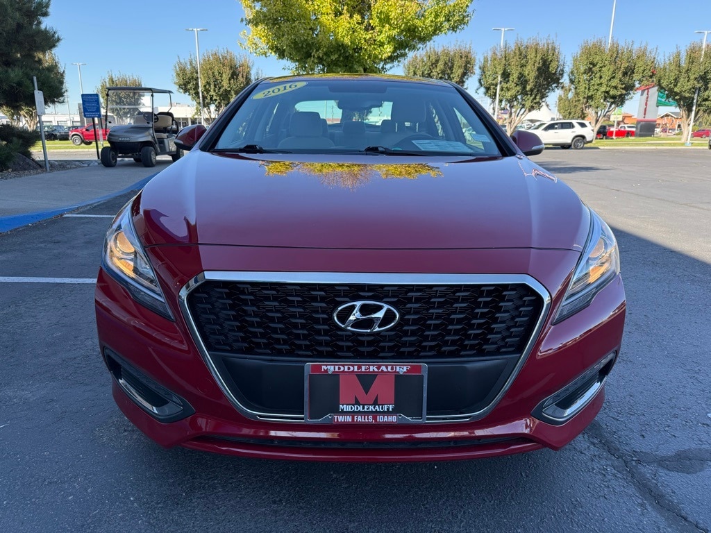 Used 2016 Hyundai Sonata Hybrid SE Sedan