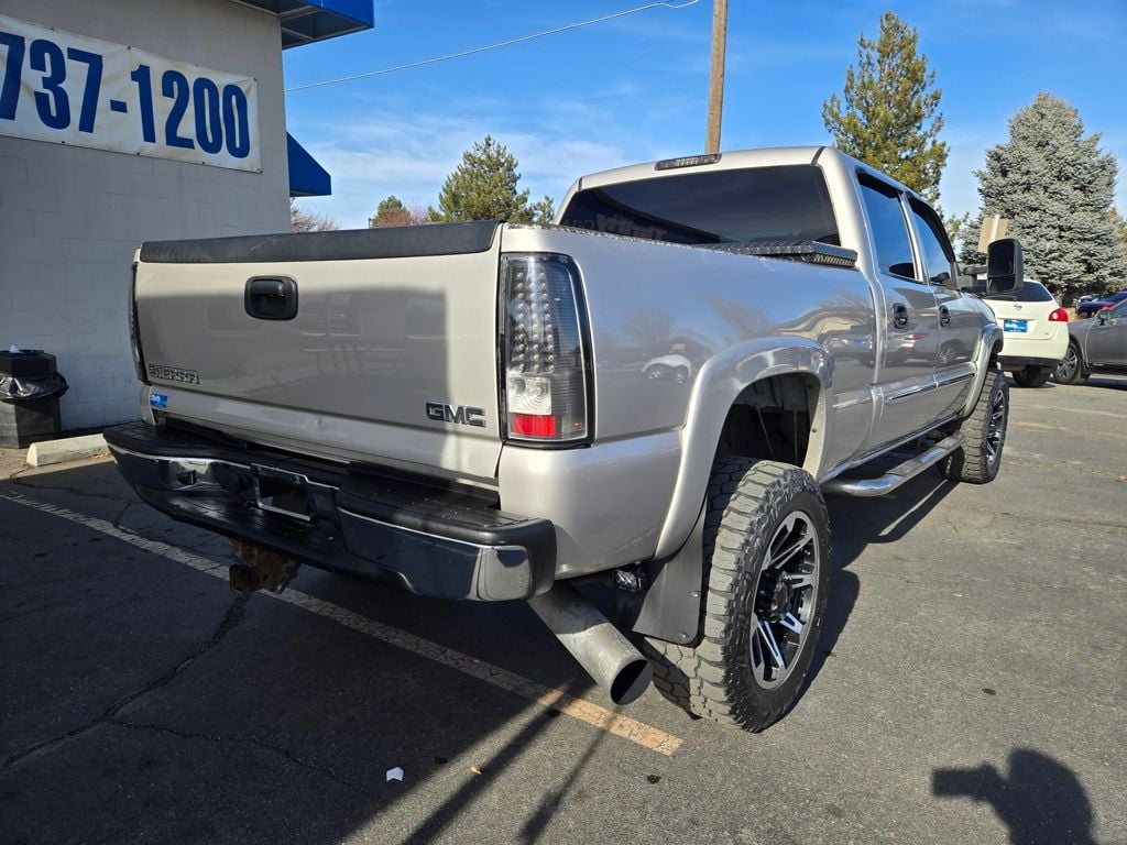 Used 2005 GMC Sierra 2500HD SLT Crew Cab Short Bed Truck