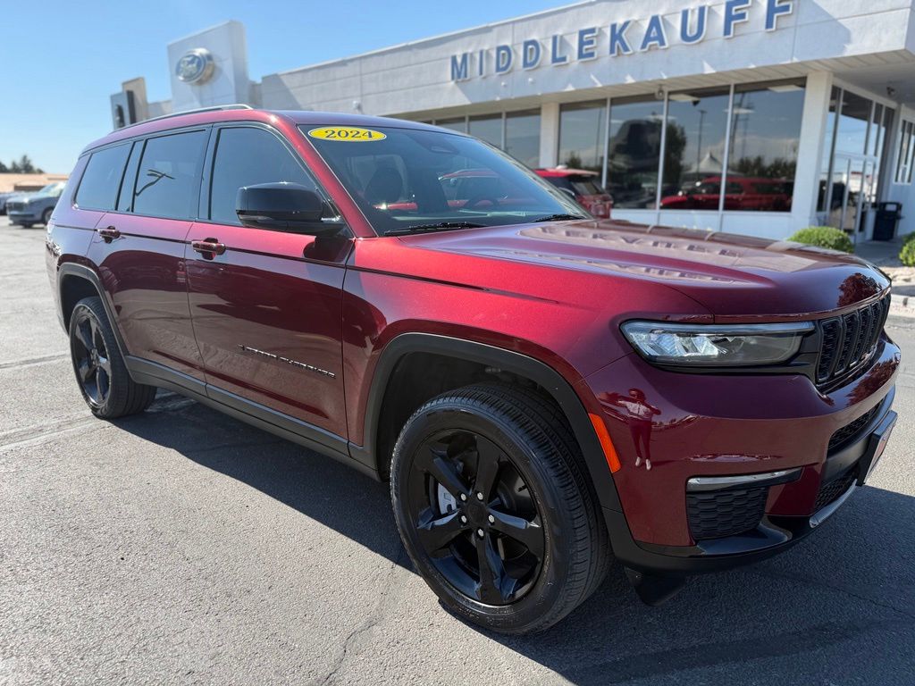 2024 Jeep Grand Cherokee L Limited 4x4's photo