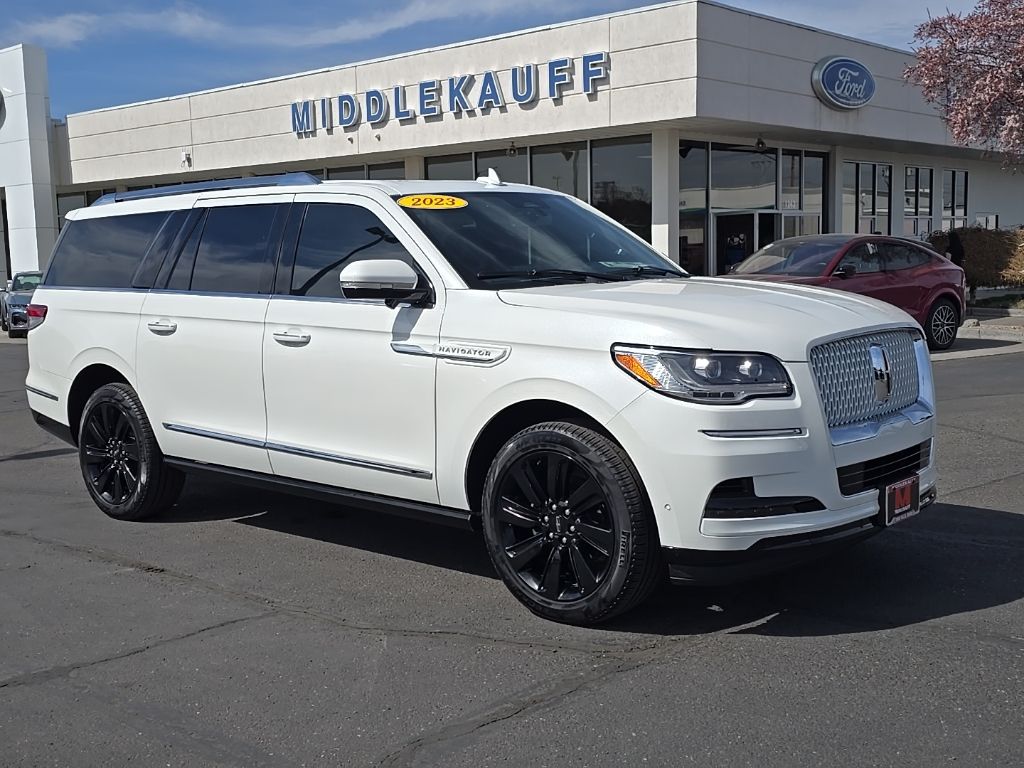 2023 Lincoln Navigator Reserve L 4WD's photo