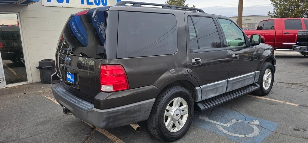 Used 2005 Ford Expedition XLT SUV