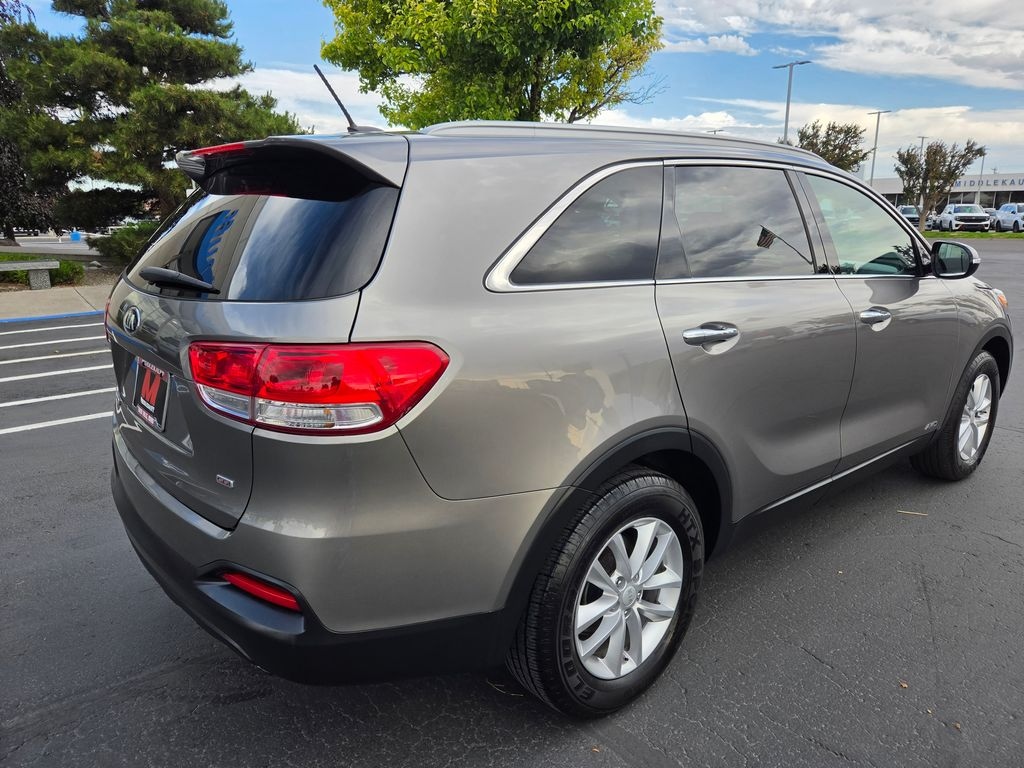 Used 2017 Kia Sorento 2.4 LX SUV