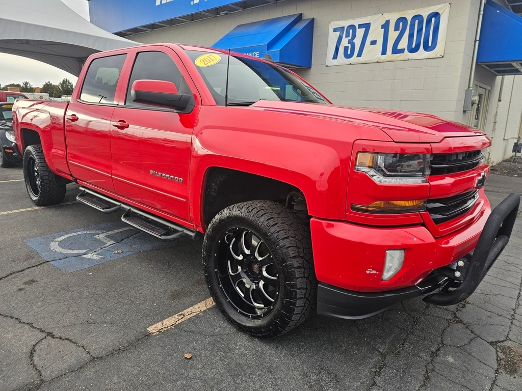 2017 Chevrolet Silverado 1500 LT's photo