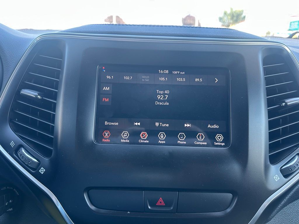 2020 Jeep Cherokee Latitude - Photo 13