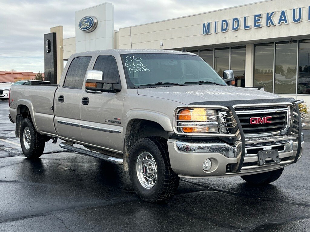 2006 GMC Sierra 2500HD's photo