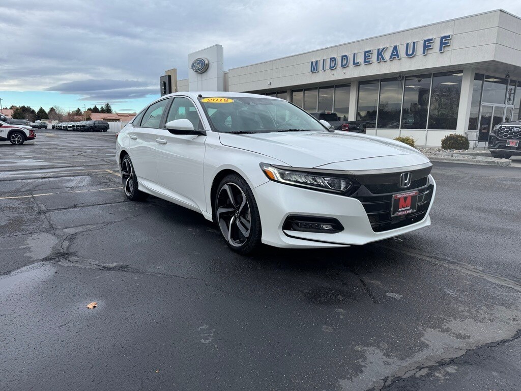 2018 Honda Accord Sport's photo