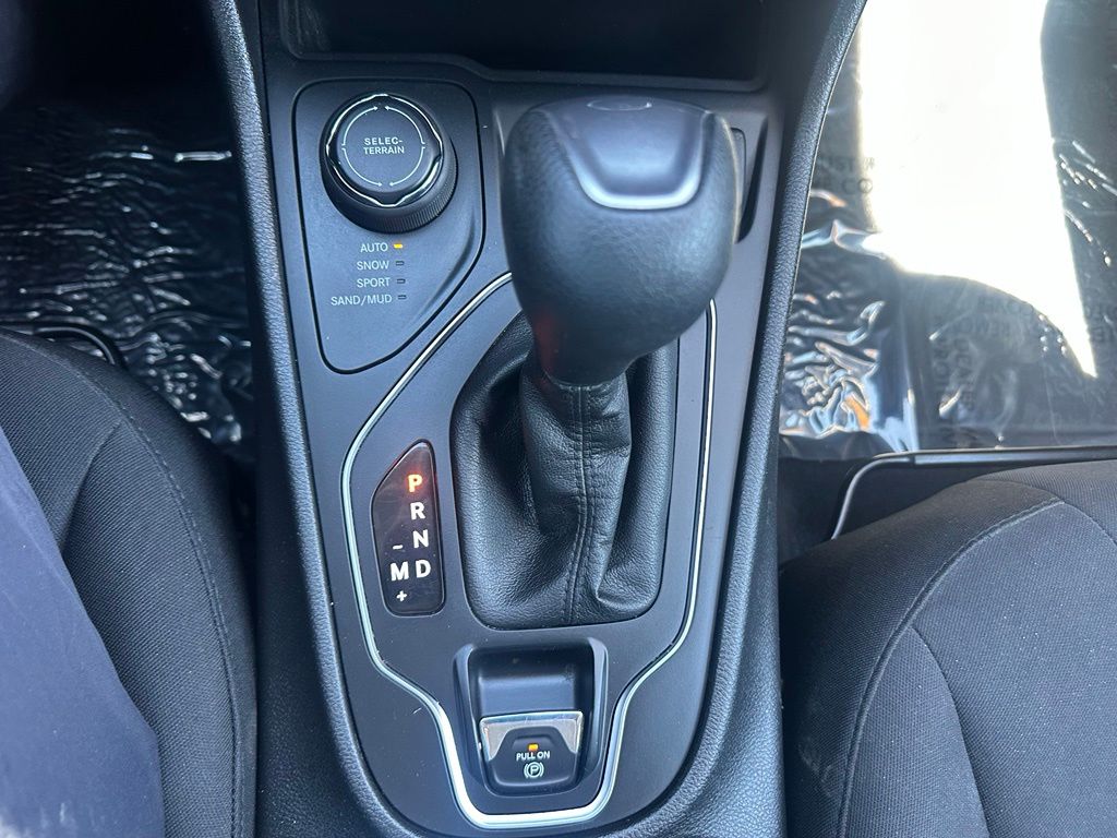 2020 Jeep Cherokee Latitude - Photo 15