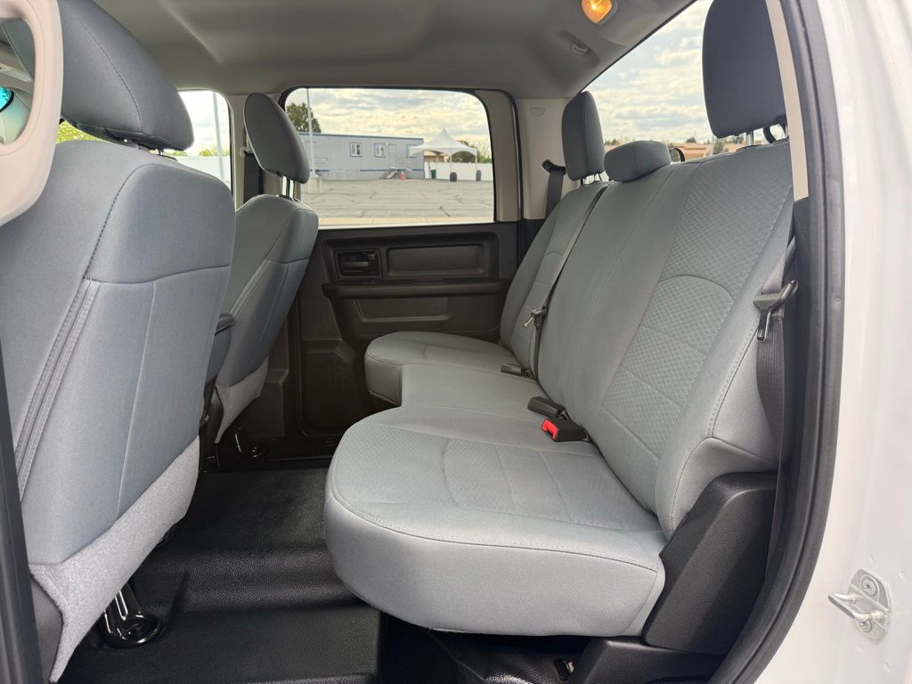2018 RAM Ram 1500 Pickup Tradesman - Photo 31