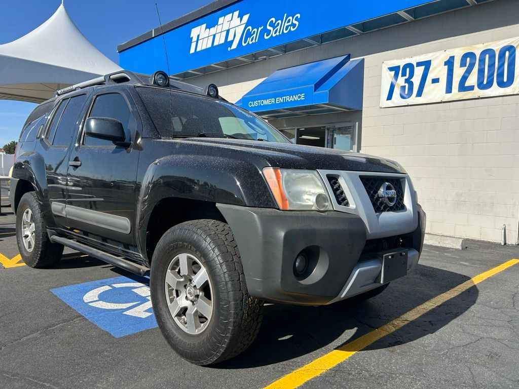 2011 Nissan Xterra Pro-4X 4x4 MT's photo