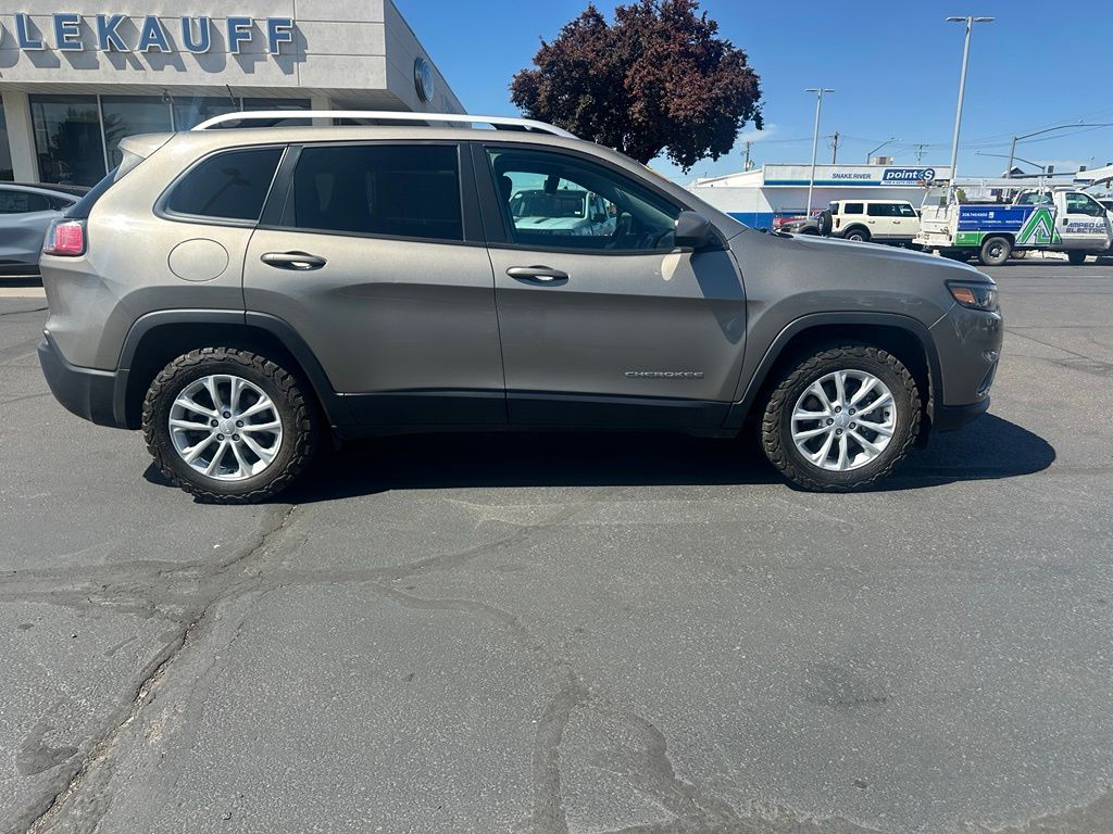 2020 Jeep Cherokee Latitude - Photo 8