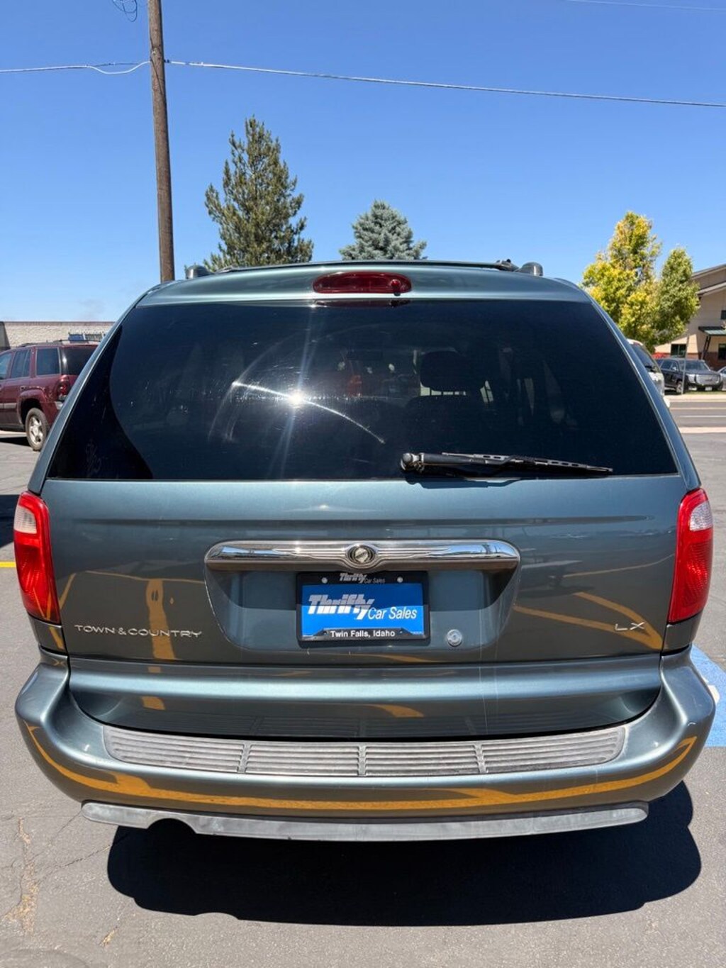 Used 2005 Chrysler Town & Country Passenger Van