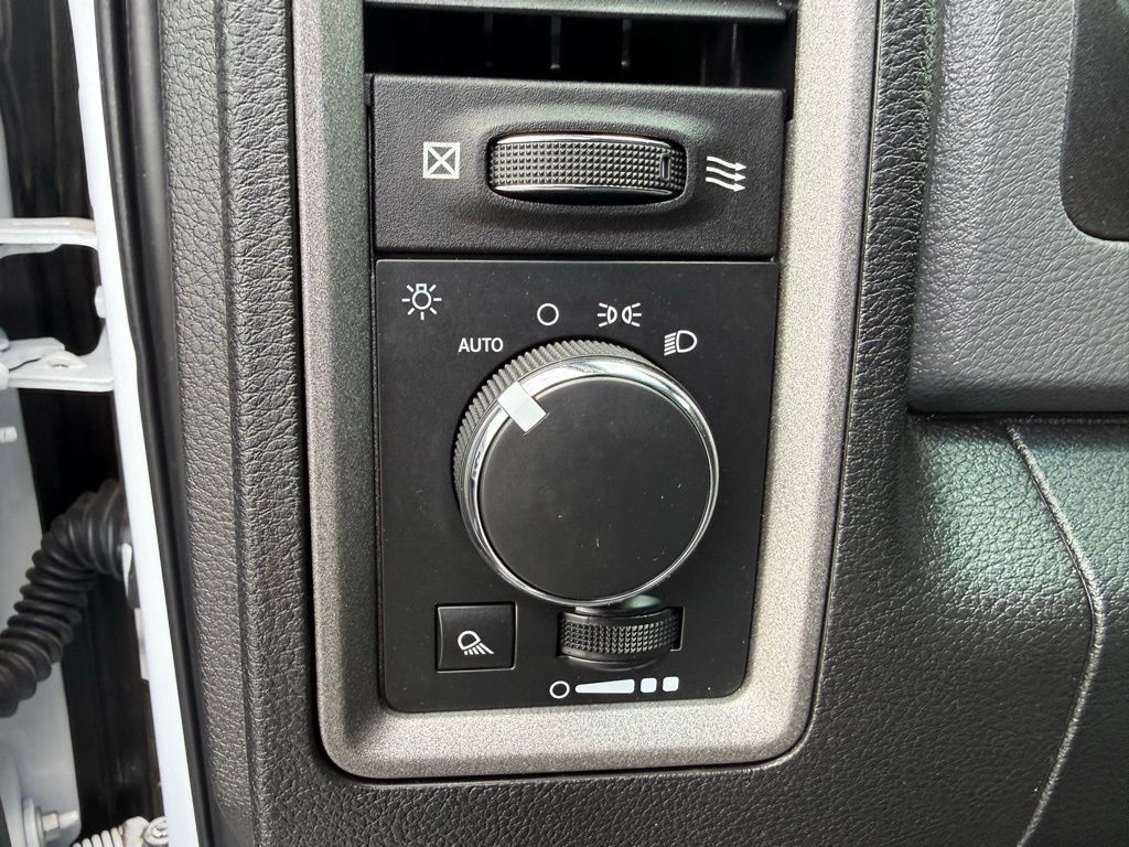 2018 RAM Ram 1500 Pickup Tradesman - Photo 53