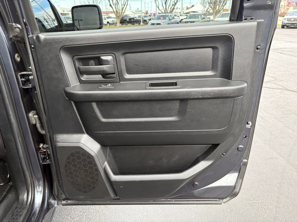 2014 RAM 1500 - Photo 21