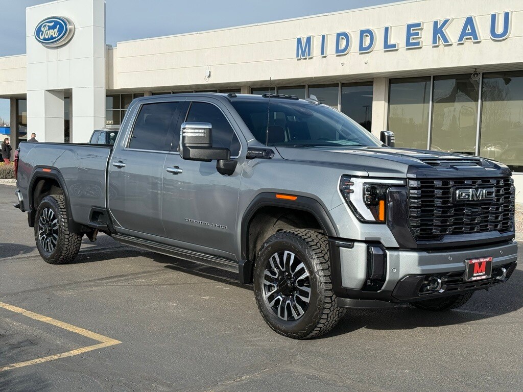 2024 GMC Sierra Denali Ultimate's photo