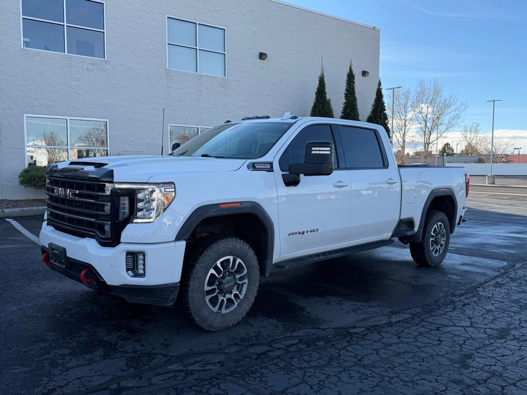 2022 GMC Sierra 2500HD AT4's photo