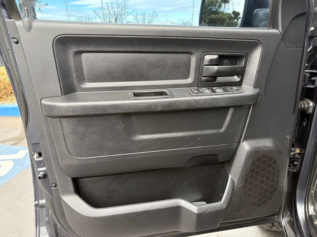 2014 RAM 1500 - Photo 6
