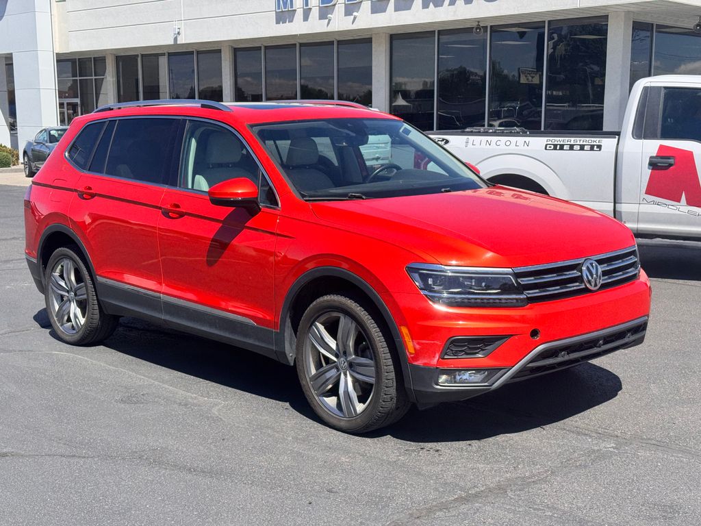 2019 Volkswagen Tiguan 2.0T SEL Premium R-Line 4Motion's photo