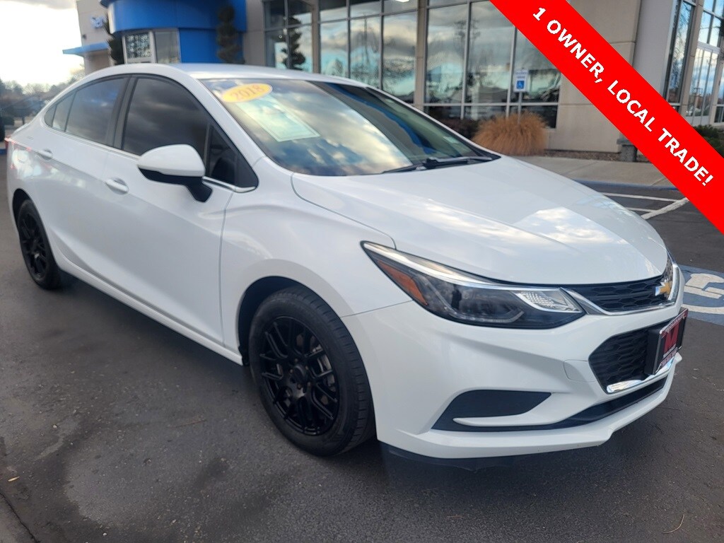2018 Chevrolet Cruze LT's photo