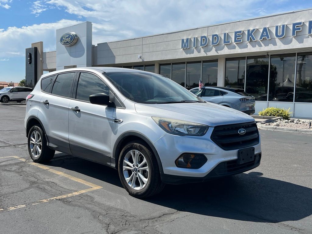  2018 Ford Escape S FWD   