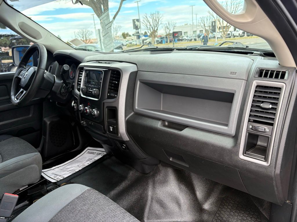 2014 RAM 1500 - Photo 25