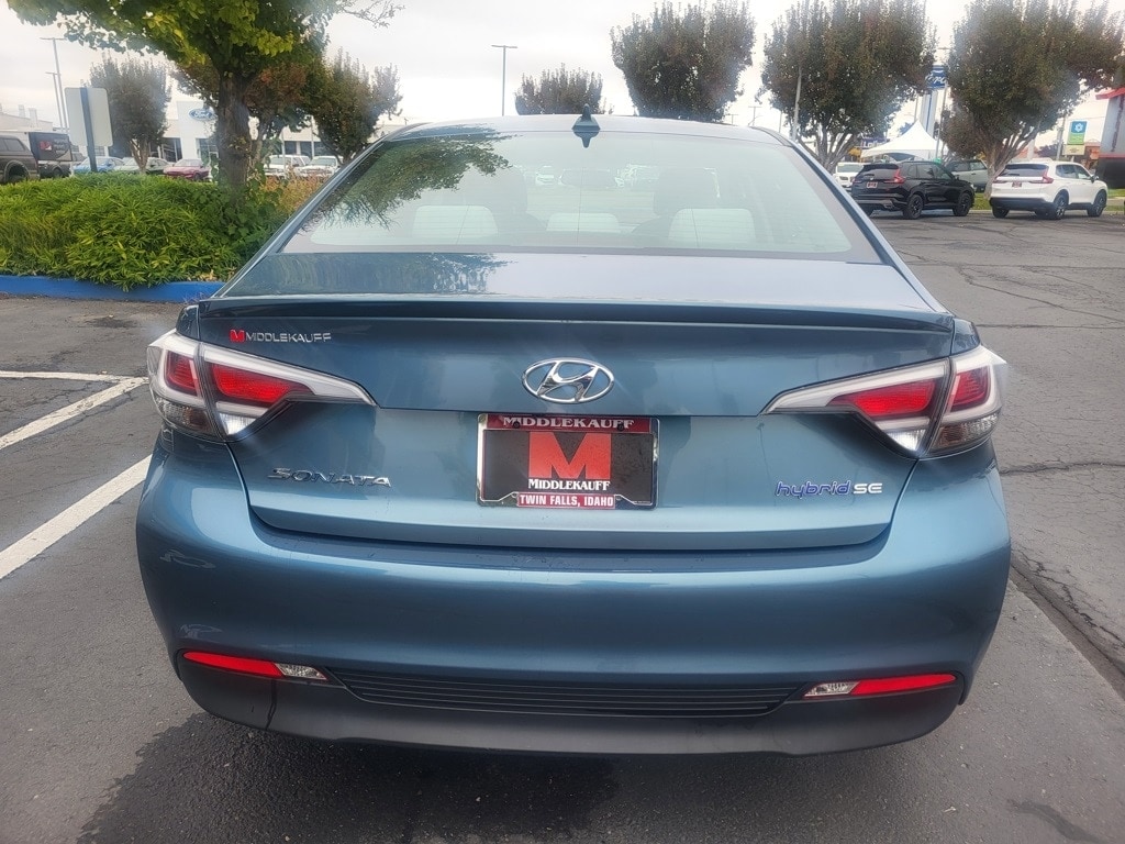 Used 2016 Hyundai Sonata Hybrid SE Sedan