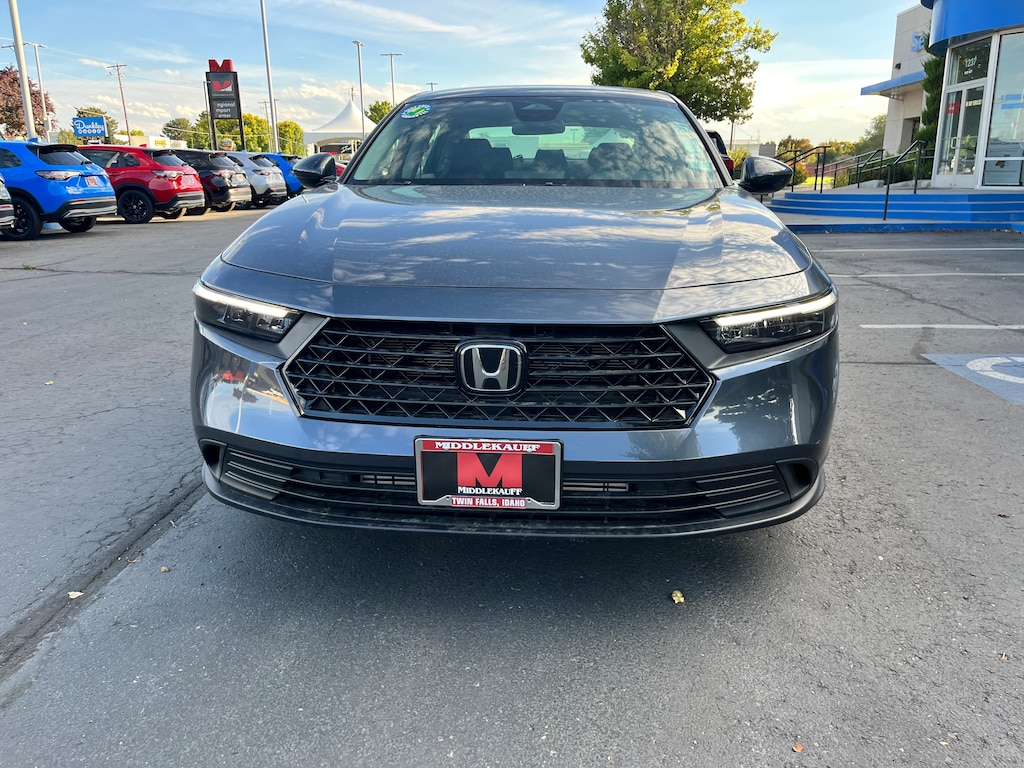 New 2025 Honda Accord LX Sedan