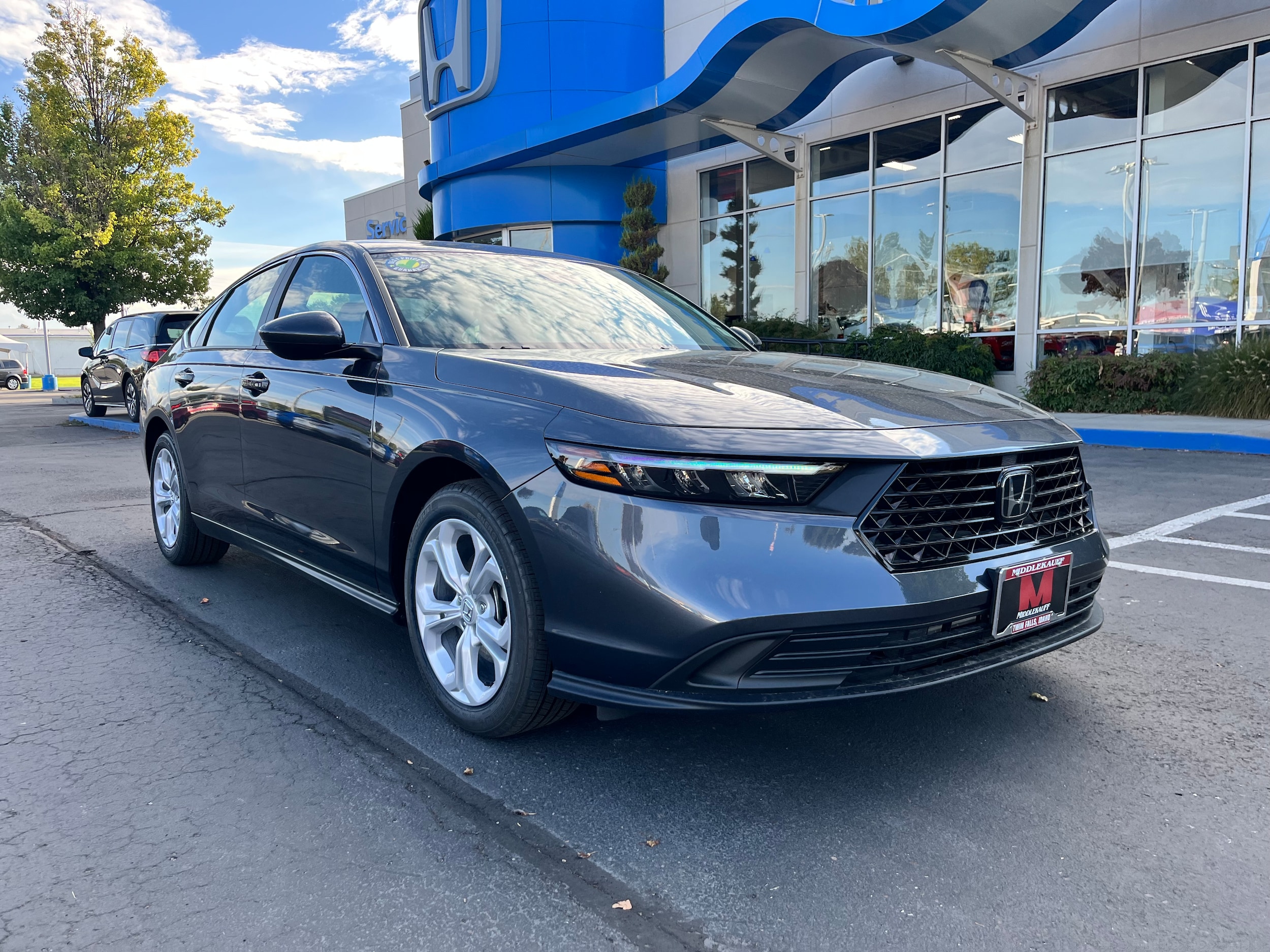 2025 Honda Accord LX's photo