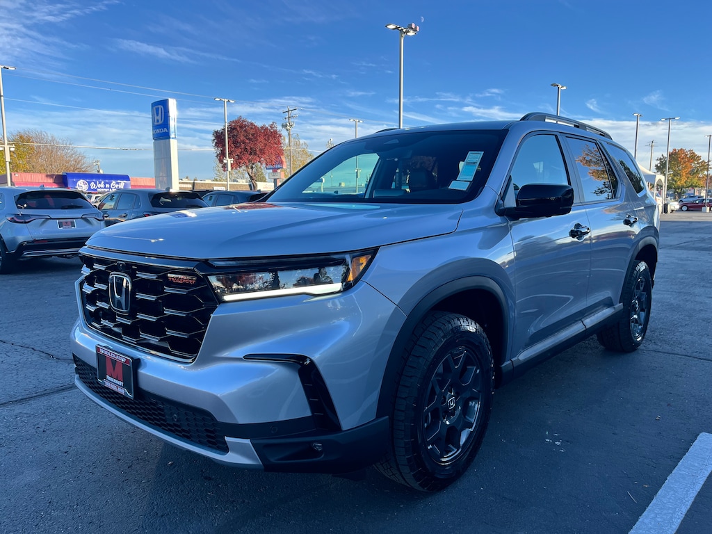 New 2025 Honda Pilot TrailSport SUV