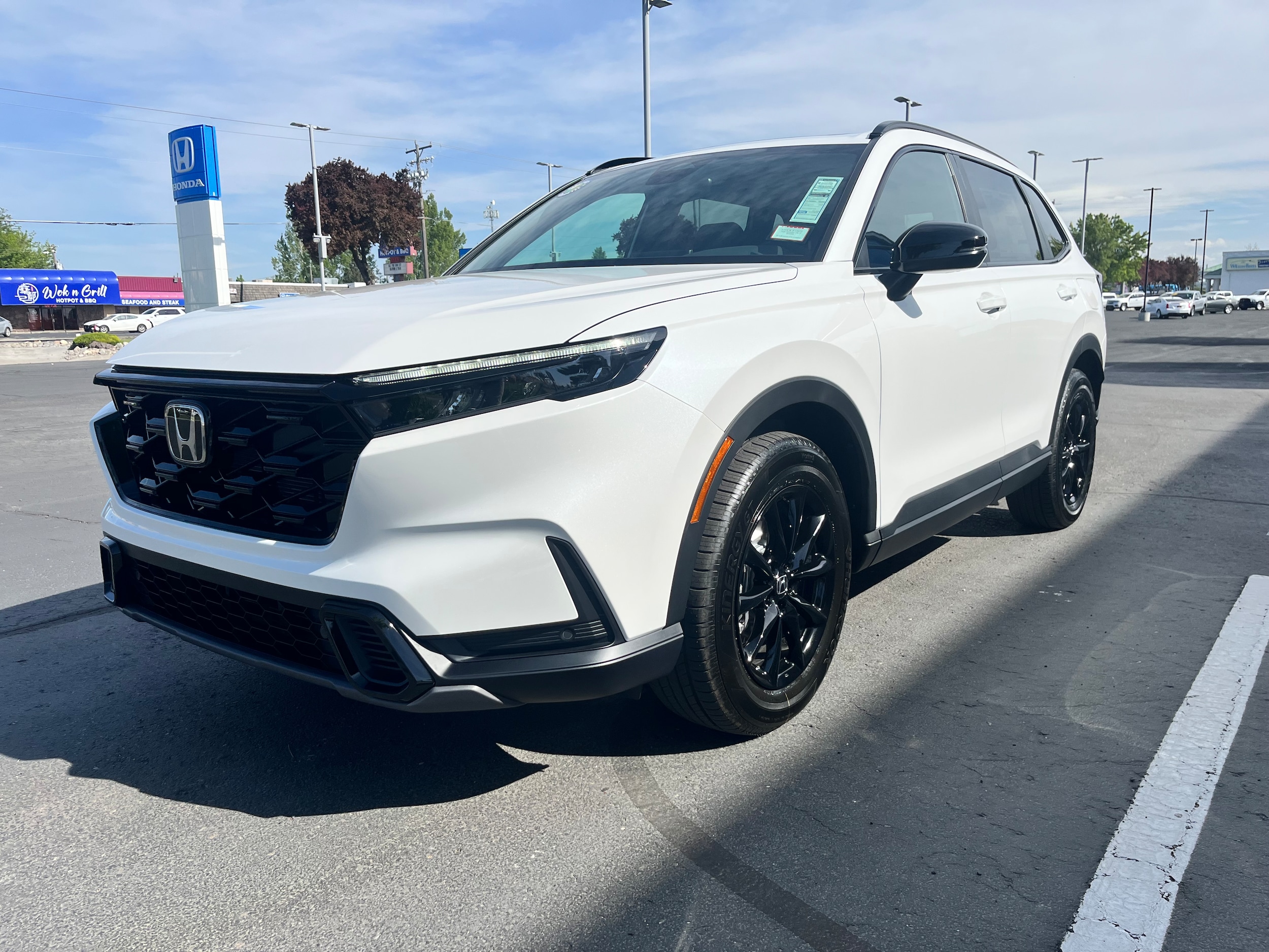 View vehicle photo 3