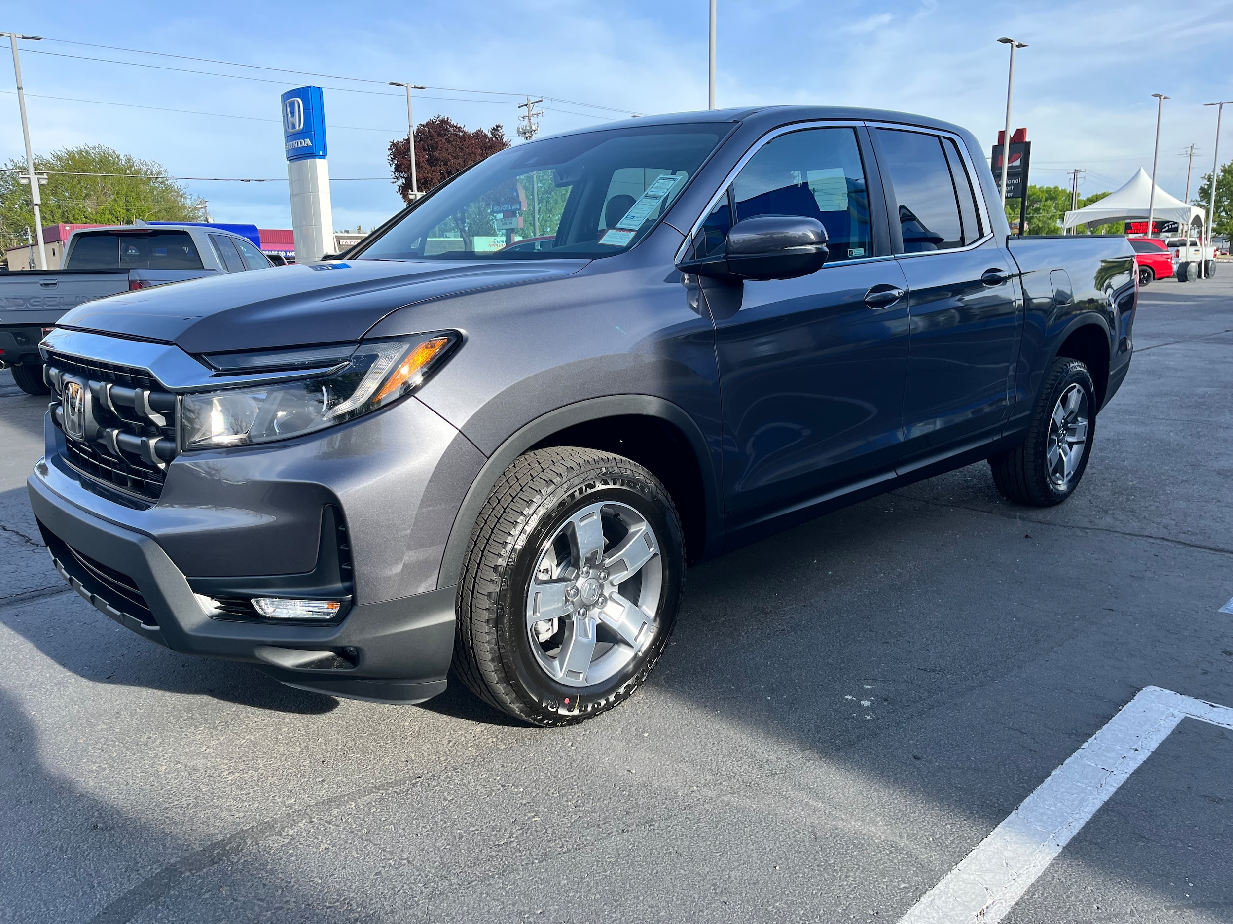View vehicle photo 3