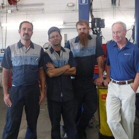 Staff member Service & Parts Team from ID_613ef891cc83