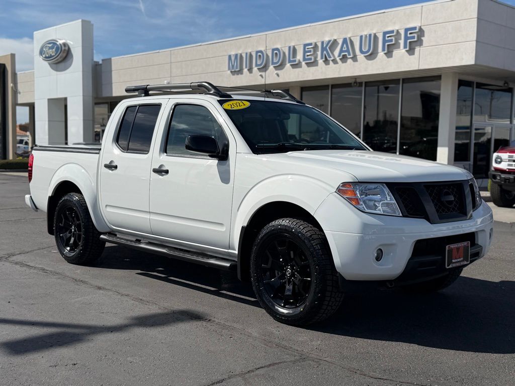 2021 Nissan Frontier SV Crew Cab 4X4 SWB's photo
