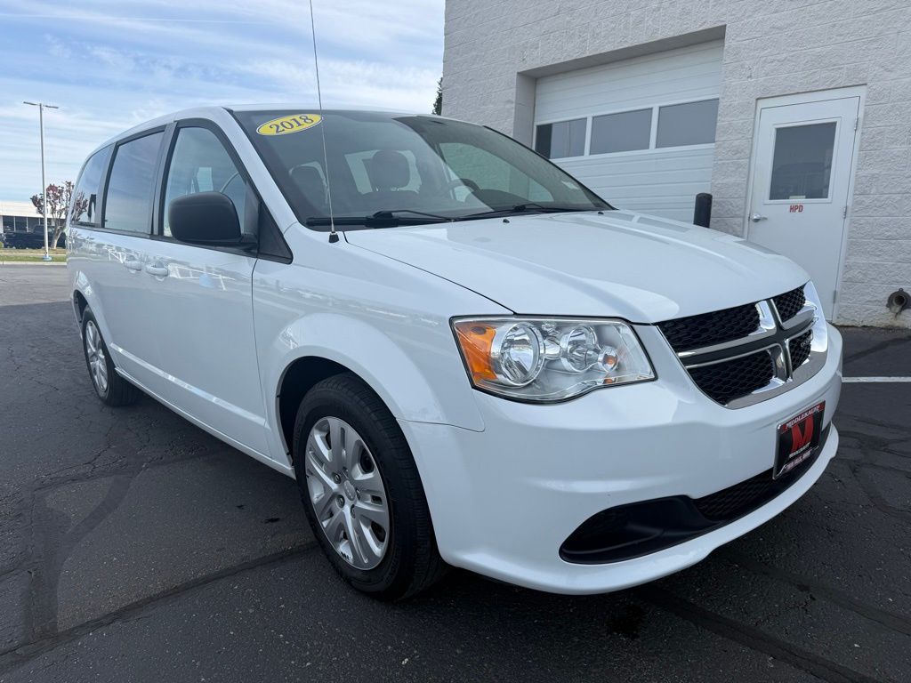 2018 Dodge Grand Caravan SE's photo