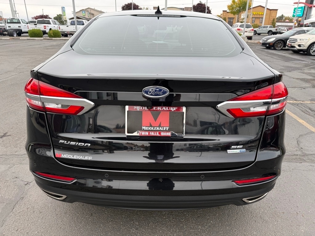 Used 2019 Ford Fusion SE Sedan