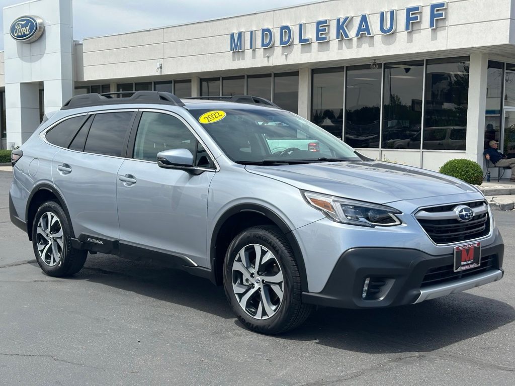 Ice Silver Metallic 2022 Subaru Outback SUV / Crossover All-Wheel Drive Continuously Variable Transmission