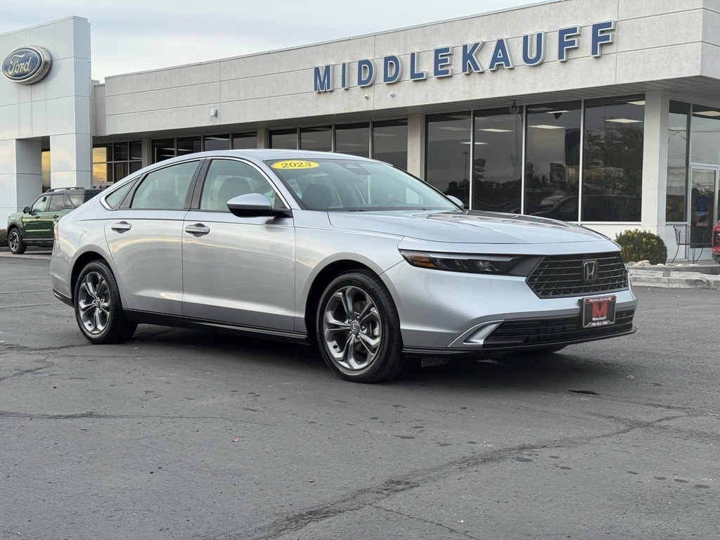 2023 Honda Accord EX's photo