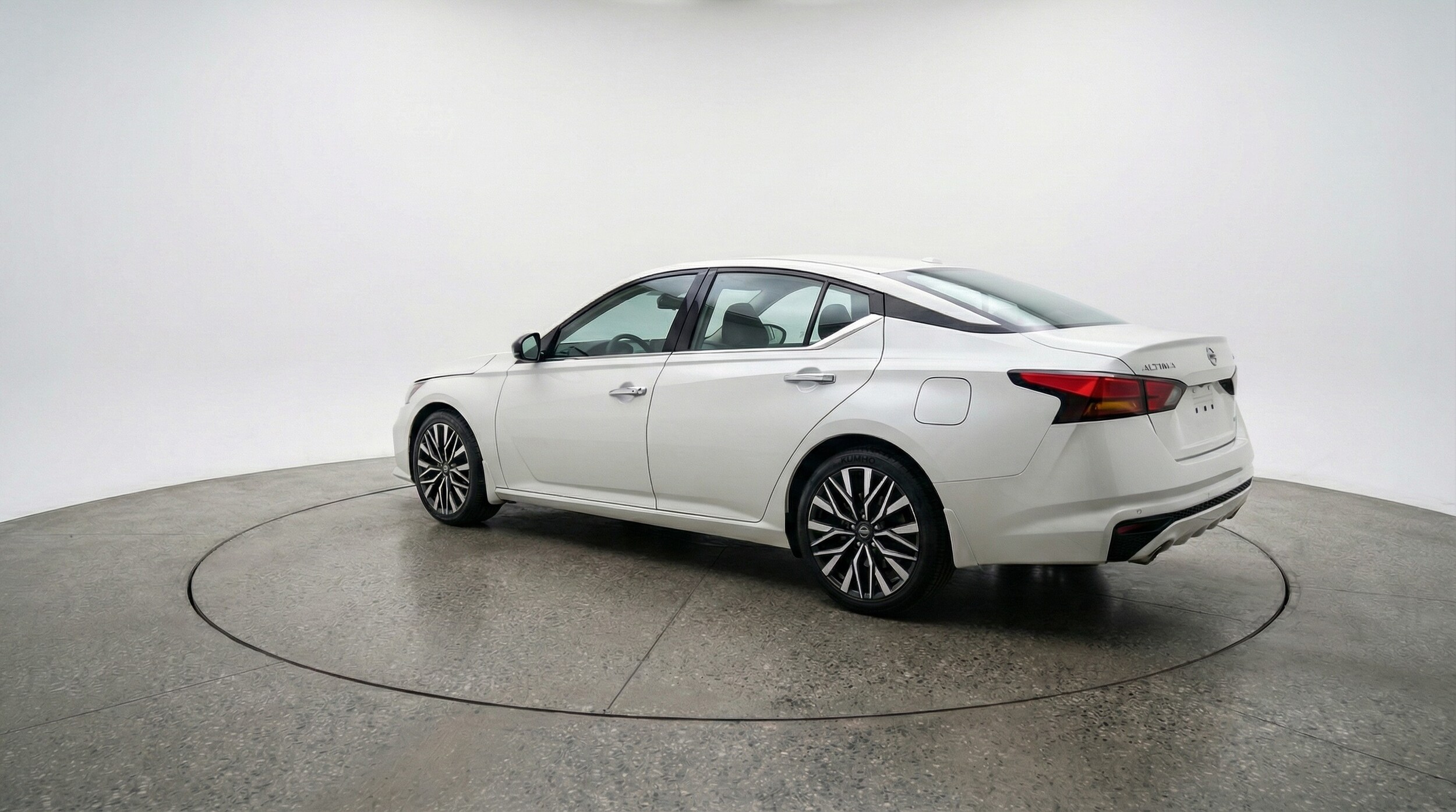 Thumbnail: 2025 Nissan Altima - 5