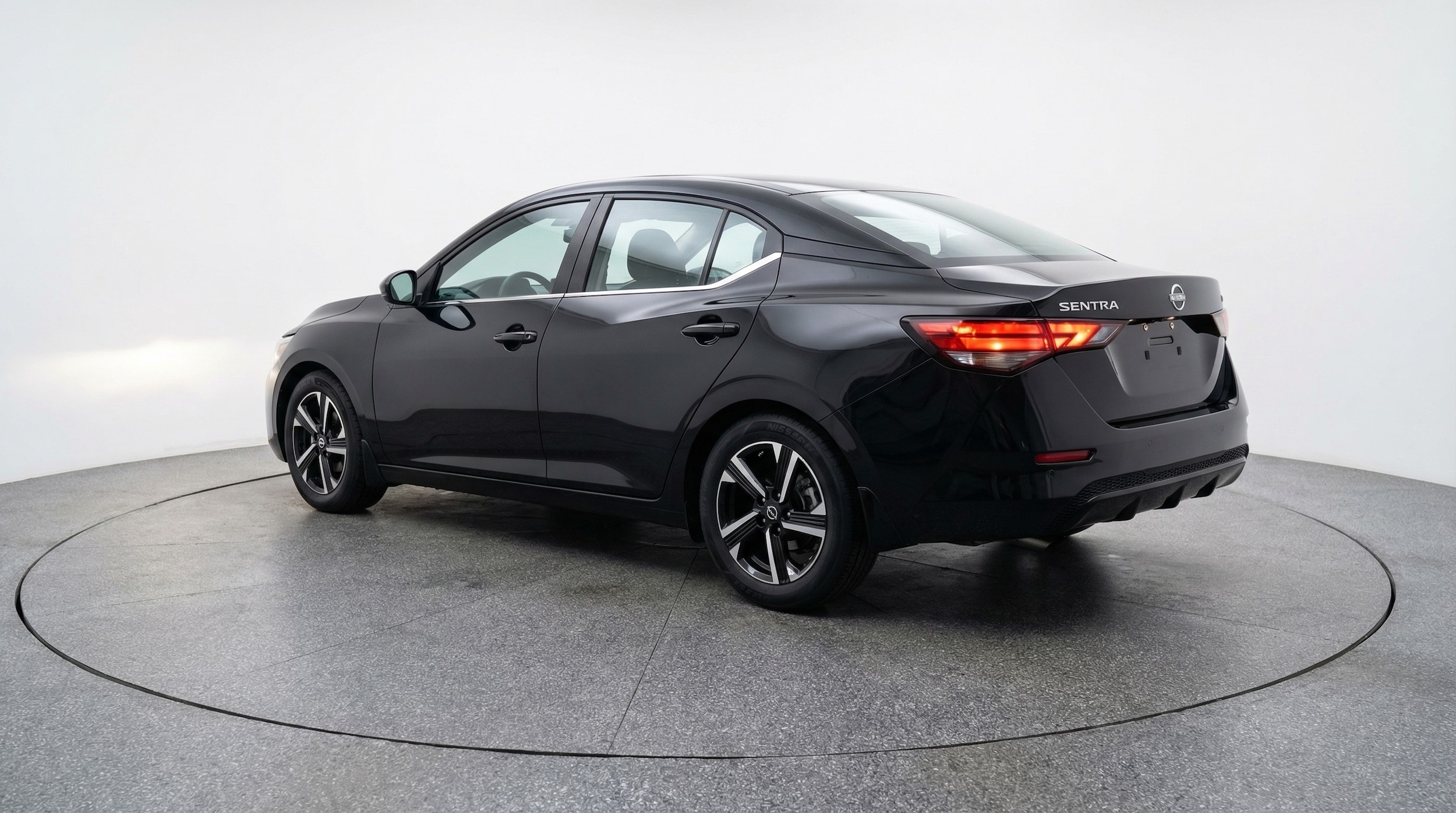 Thumbnail: 2025 Nissan Sentra - 5