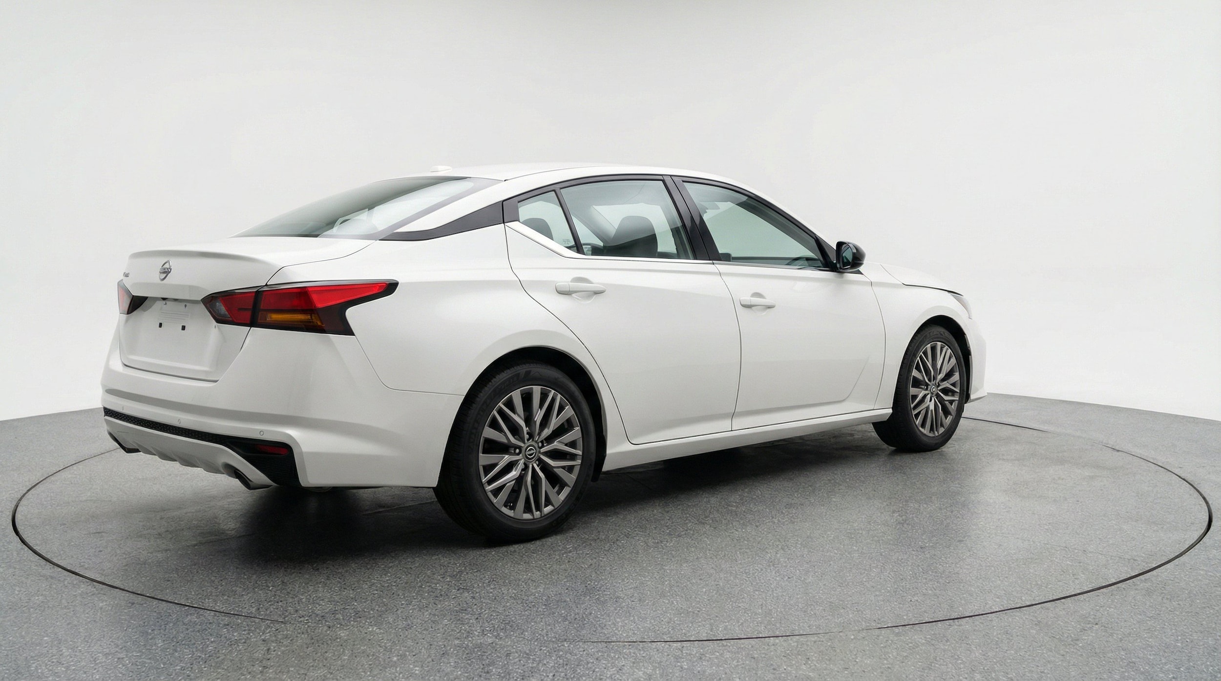 Thumbnail: 2025 Nissan Altima - 9