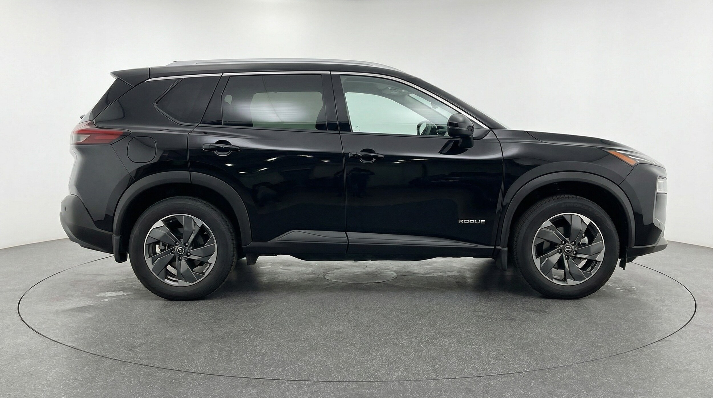 Thumbnail: 2025 Nissan Rogue - 8