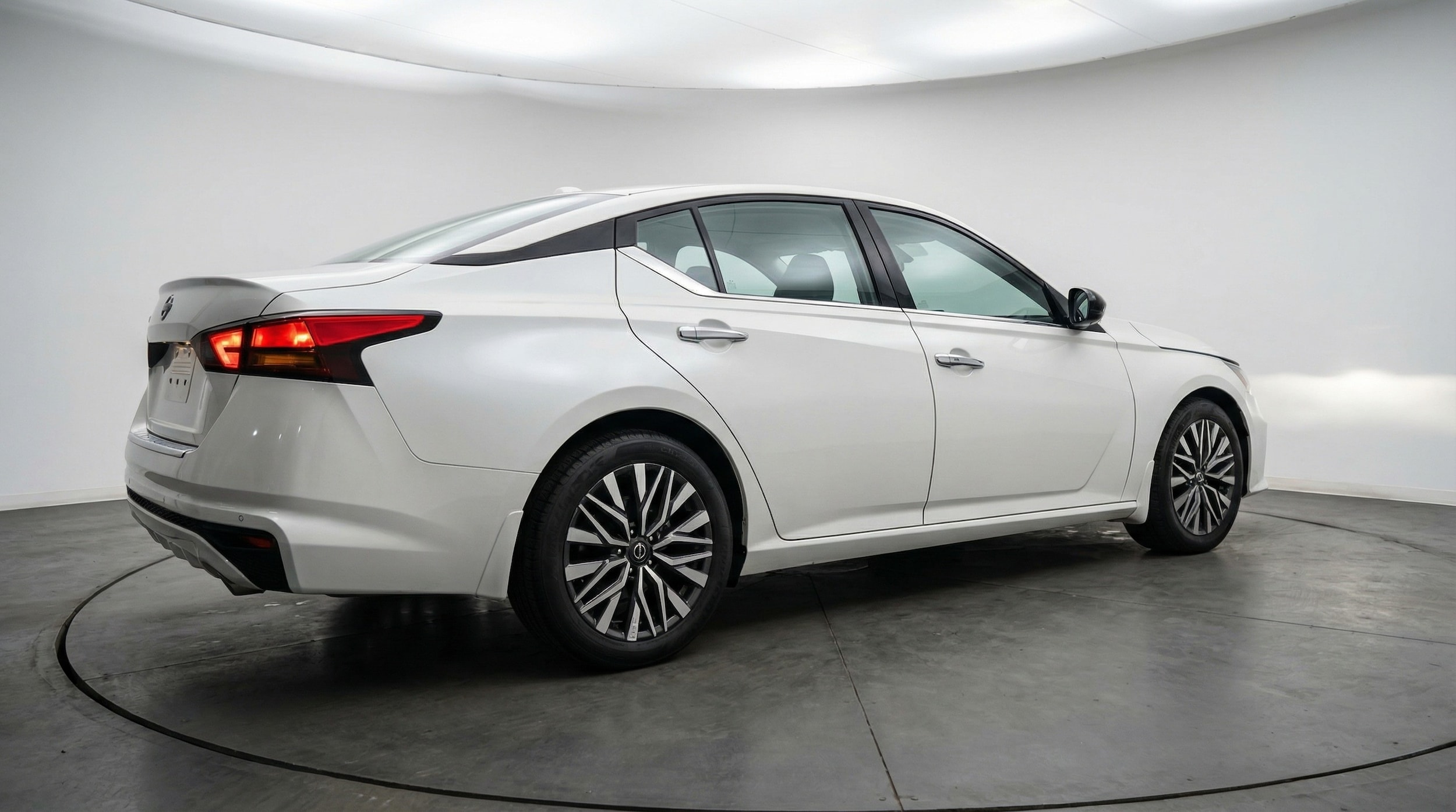 Thumbnail: 2025 Nissan Altima - 7