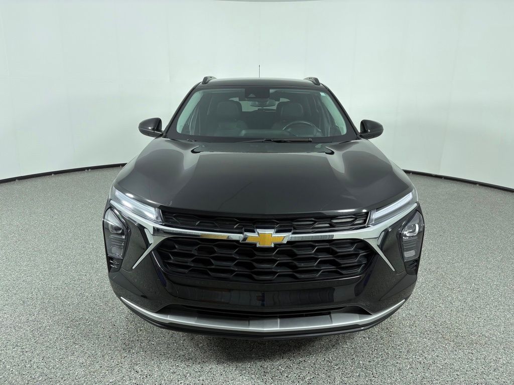 2025 Chevrolet Trax LT - Photo 10