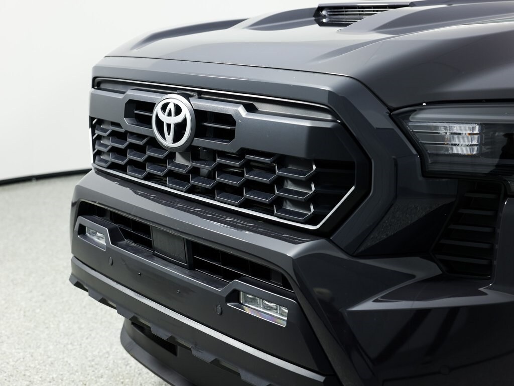2024 Toyota Tacoma TRD Sport photo 3