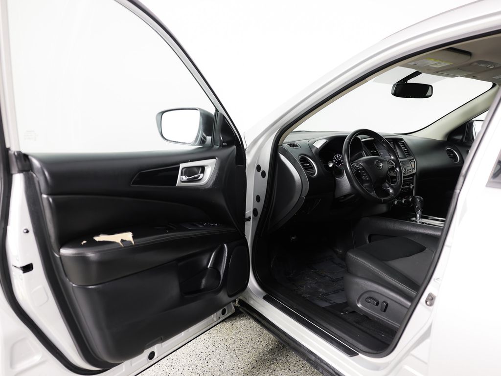 2019 Nissan Pathfinder SV - Photo 20
