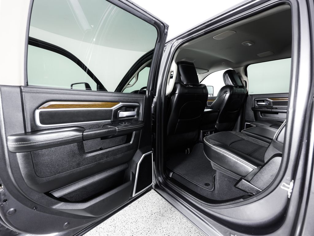 2024 RAM Ram 2500 Pickup Laramie - Photo 18