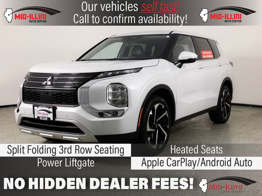 2024 Mitsubishi Outlander SE's photo