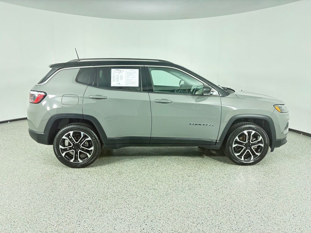 2022 Jeep Compass Limited - Photo 8