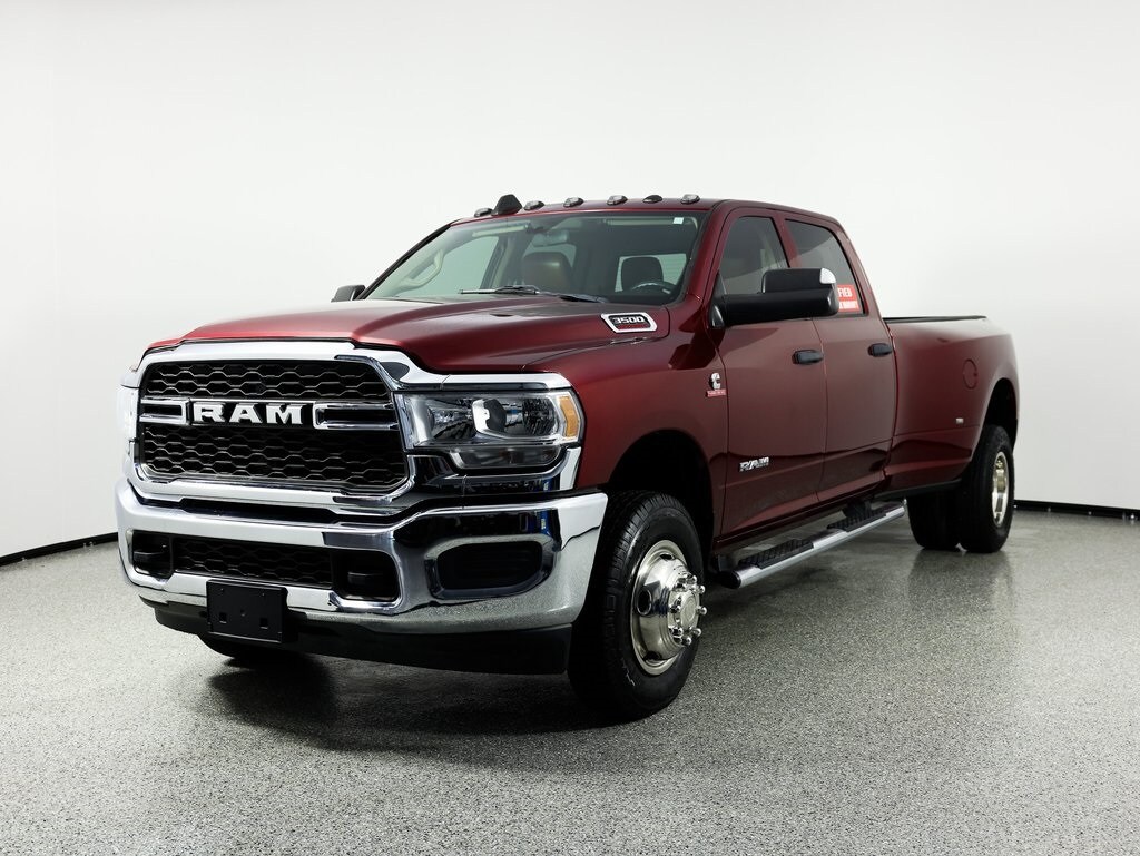 2020 Ram 3500 Tradesman photo 2